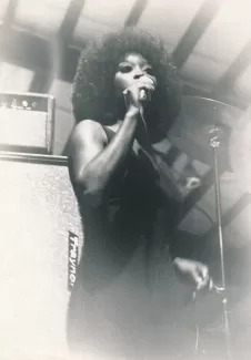 Arlinda singing with The Marschays